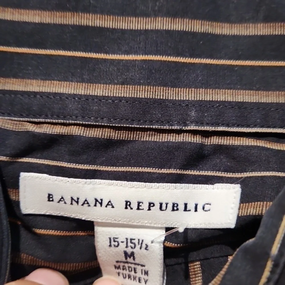 [Banana Republic] Brown Striped Long Sleeve Button Down - Size M
